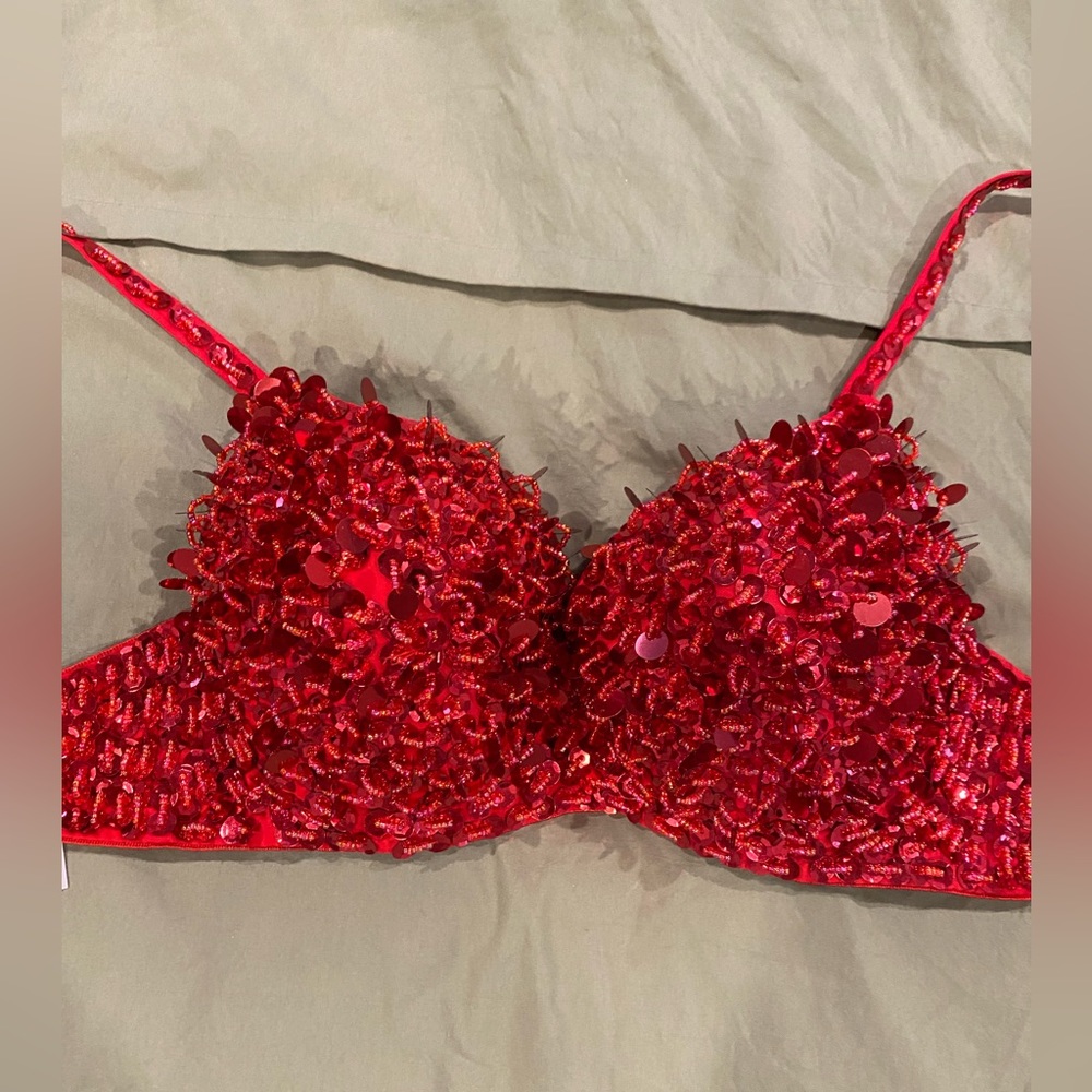 Sequined red bra size 38 bedazzled